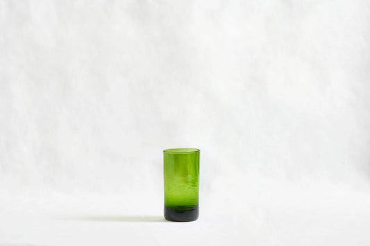 Vasos verdes altos. Vidrio 100% reciclado. Artesanales.
